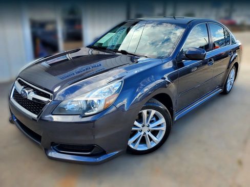 Used 2013 Subaru Legacy 2.5i Premium w/ All-Weather Pkg AWD/4WD image 6
