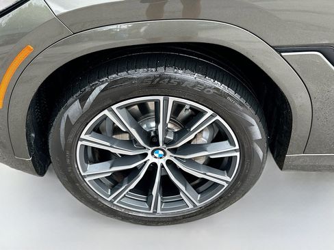 Used 2022 BMW X6 xDrive40i w/ M Sport Package AWD/4WD image 40
