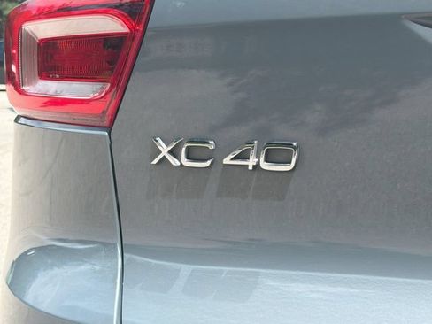 Used 2020 Volvo XC40 T5 Momentum w/ Protection Package Premier AWD/4WD image 45