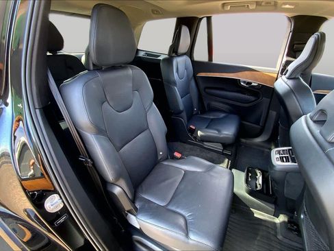 Used 2023 Volvo XC90 B6 Plus w/ Protection Package Premier AWD/4WD image 20