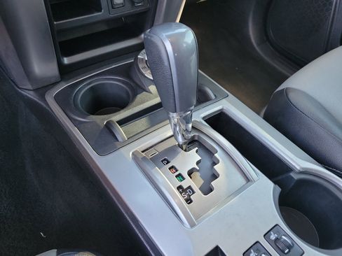 Used 2015 Toyota 4Runner SR5 Premium image 11