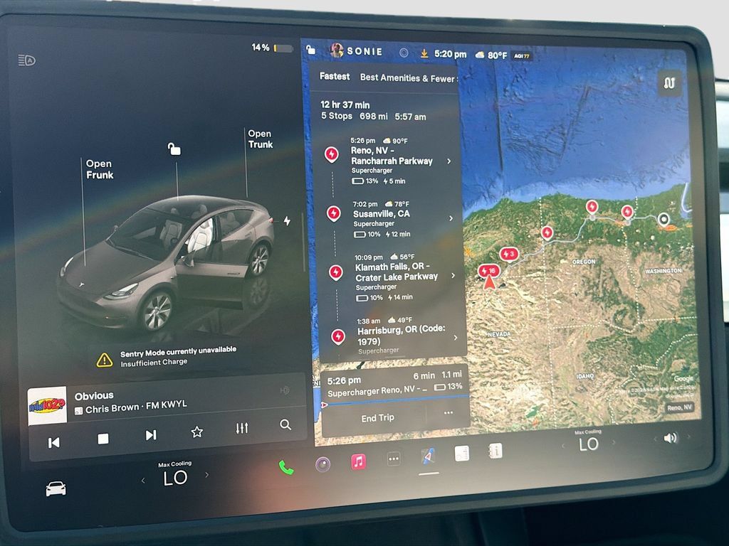 Used 2024 Tesla Model Y Long Range AWD/4WD image 12