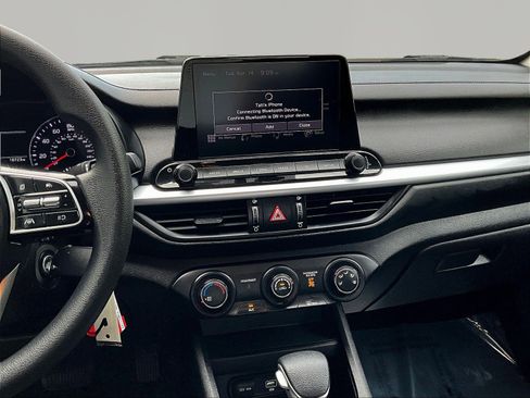 Certified 2023 Kia Forte LXS w/ LXS Technology Package FWD image 9