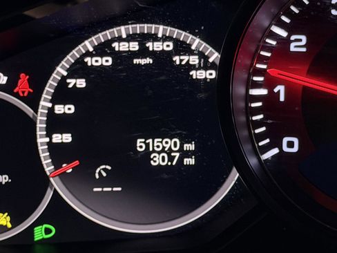 Used 2022 Porsche Cayenne S image 22