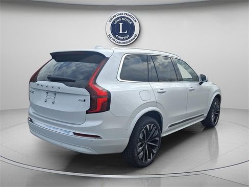 New 2025 Volvo XC90 B6 Plus w/ Protection Package Premier image 7