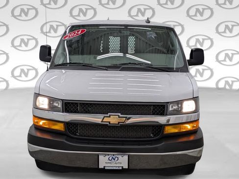 Used 2024 Chevrolet Express 2500 w/ Driver Convenience Package RWD image 11