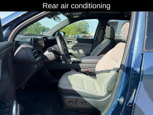 Certified 2025 Chevrolet Traverse LT w/ Sun and Wheel Package AWD/4WD image 8