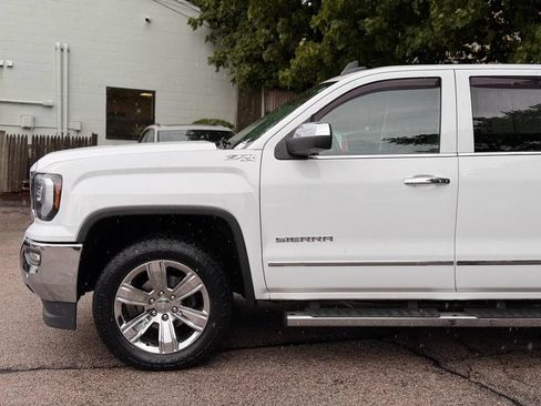 Used 2018 GMC Sierra 1500 SLT AWD/4WD image 10
