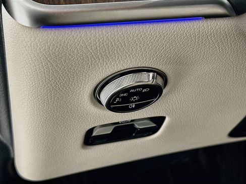 Certified 2026 Mercedes-Benz GLC 300 4MATIC image 11