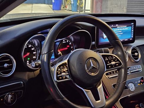 Used 2019 Mercedes-Benz C 300 Sedan image 11