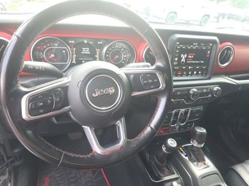 Used 2019 Jeep Wrangler Unlimited Rubicon AWD/4WD image 13