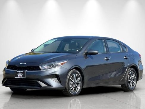 Used 2023 Kia Forte LXS FWD image 8