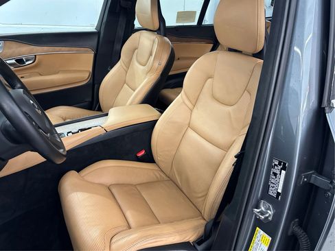 Used 2017 Volvo XC90 T6 Inscription w/ Luxury Package image 13
