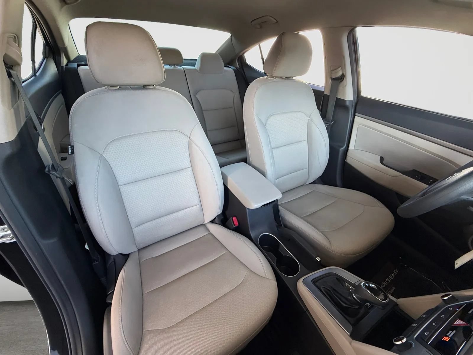 Used 2017 Hyundai Elantra SE FWD image 21