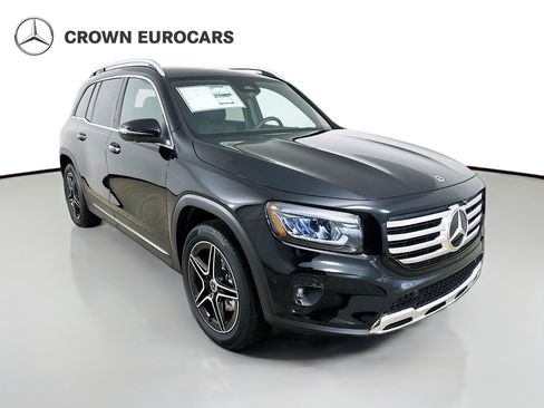 Used 2026 Mercedes-Benz GLB 250 4MATIC image 3