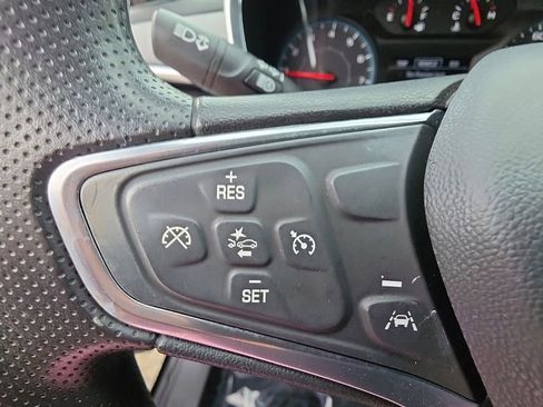 Used 2023 Chevrolet Equinox LS FWD image 10
