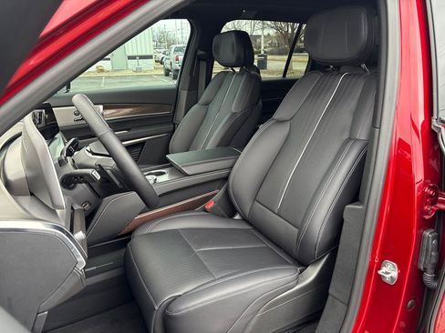 New 2026 Cadillac Vistiq Luxury image 15