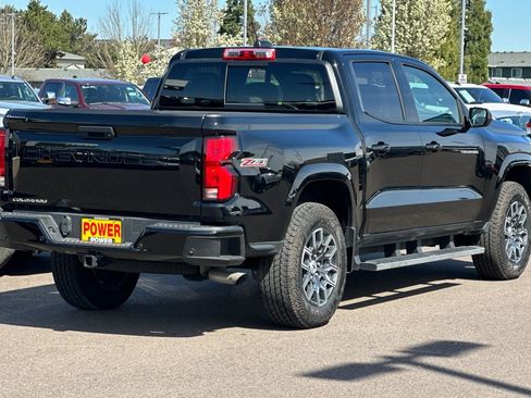 Used 2024 Chevrolet Colorado Z71 w/ Z71 Convenience Package 2 image 4