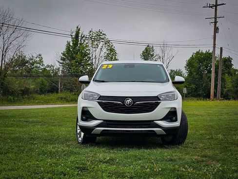 Used 2023 Buick Encore GX Preferred w/ Cold Weather Comfort Package AWD/4WD image 9