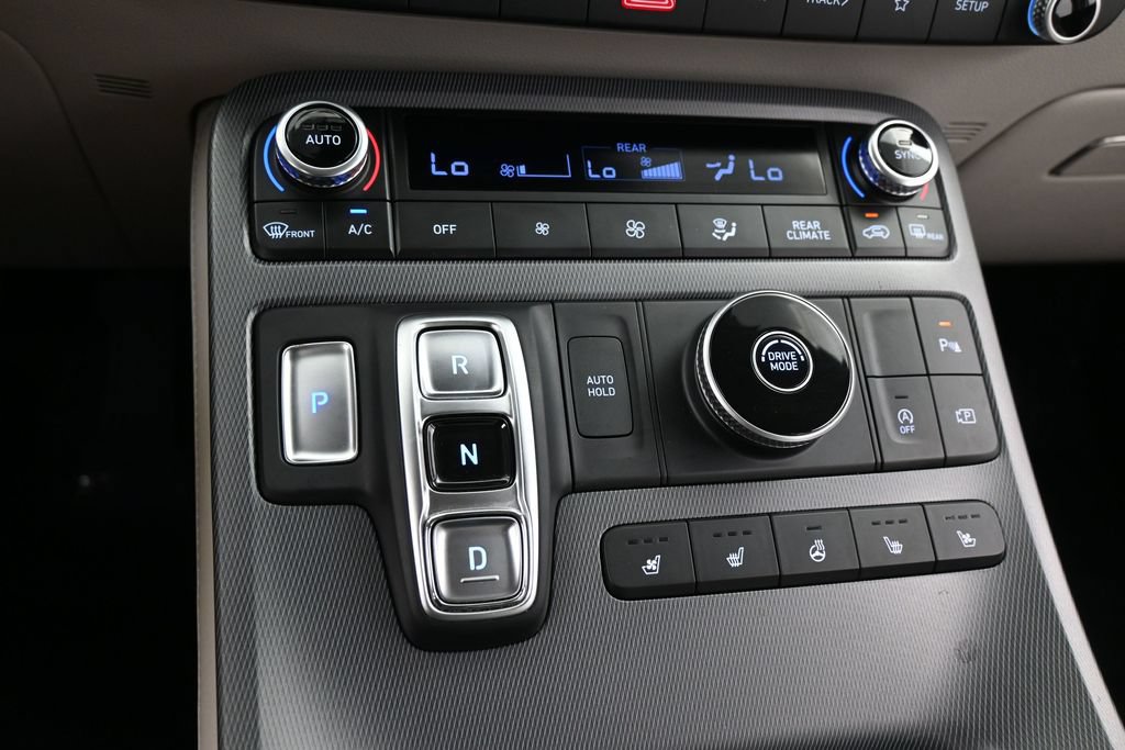 Used 2024 Hyundai Palisade Limited FWD image 25