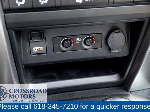 Used 2020 Toyota 4Runner Limited AWD/4WD image 38