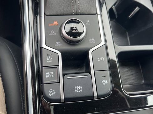 Certified 2022 Kia Sorento SX image 60