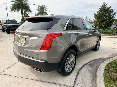 Used 2018 Cadillac XT5 Luxury w/ Driver Awareness Package image 3