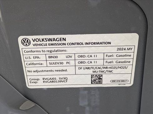 Used 2024 Volkswagen Taos SE FWD image 22