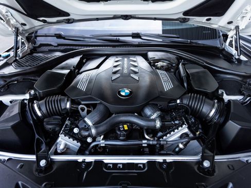 Used 2019 BMW M850i xDrive Convertible image 32