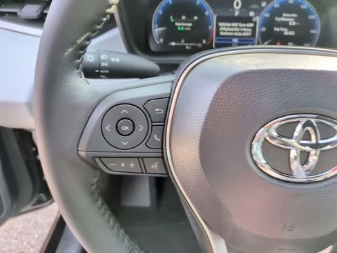 Used 2026 Toyota Corolla SE w/ SE Package image 17