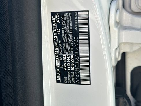 Used 2025 Mercedes-Benz CLA 250 image 28