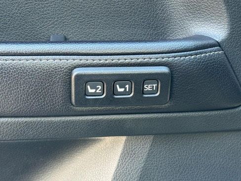 Used 2016 Toyota 4Runner Limited image 16