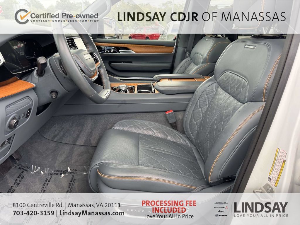 Used 2024 Jeep Grand Wagoneer Series III w/ Rear Seat Video Group 1 AWD/4WD image 20