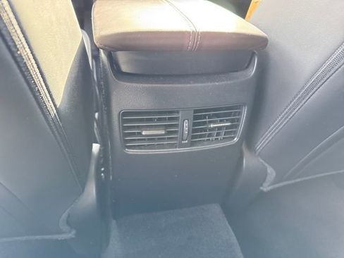 Used 2024 MAZDA CX-30 AWD 2.5 S w/ Premium Package image 18