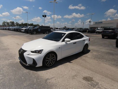 Used 2019 Lexus IS 300 F Sport w/ F Sport Package RWD image 2