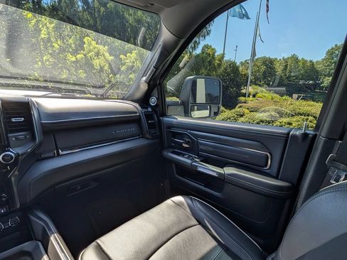 Used 2024 RAM 2500 Limited AWD/4WD image 21