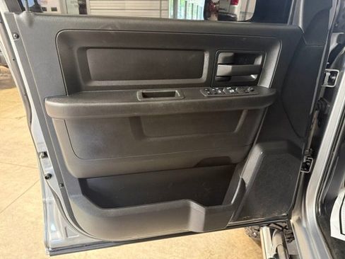 Used 2022 RAM 2500 Tradesman w/ Chrome Appearance Group AWD/4WD image 44
