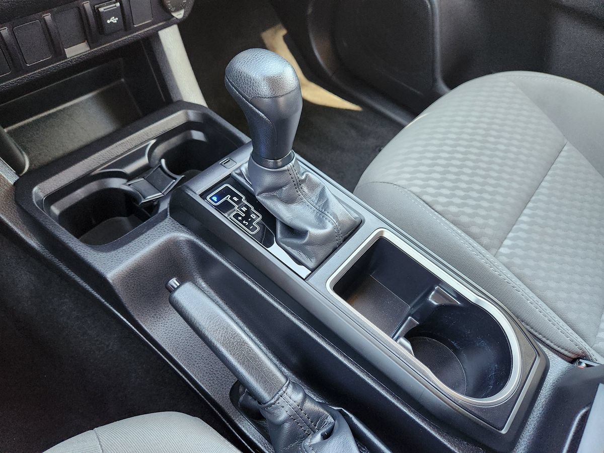 Used 2022 Toyota Tacoma SR w/ SR Convenience Package RWD image 39