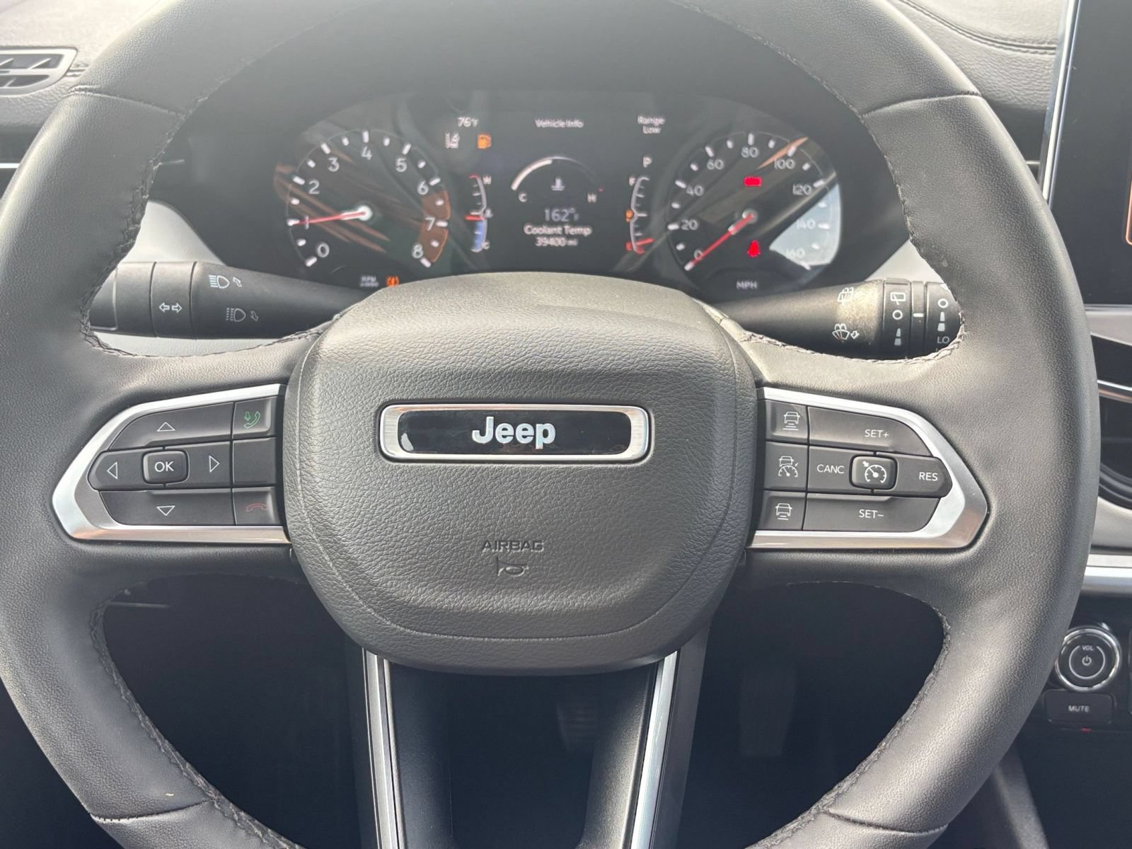 Used 2025 Jeep Compass Limited AWD/4WD image 26
