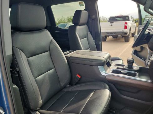 Used 2024 GMC Sierra 1500 SLT AWD/4WD image 18