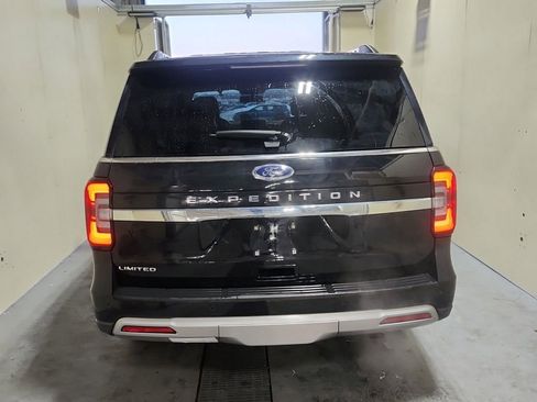 Used 2024 Ford Expedition Limited image 4