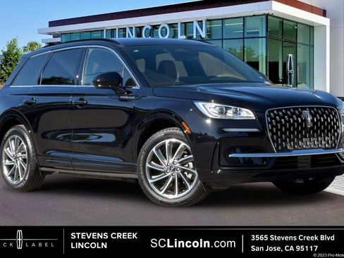 Used 2025 Lincoln Corsair Grand Touring AWD/4WD image 1