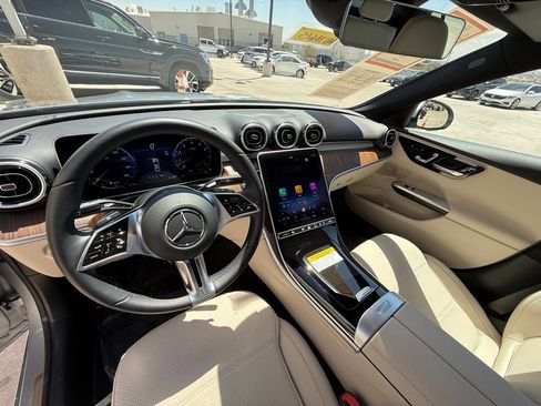Used 2025 Mercedes-Benz C 300 4MATIC Sedan image 15