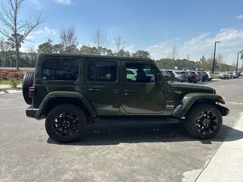 Used 2021 Jeep Wrangler Unlimited Sahara image 6