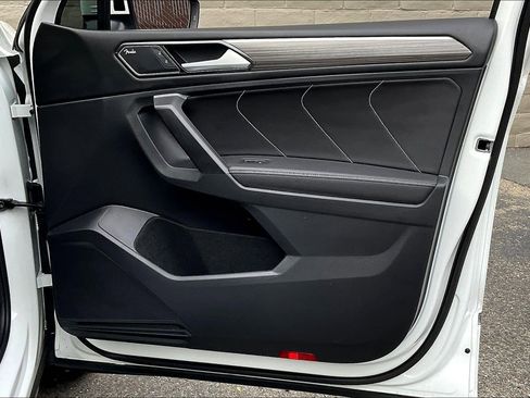 Certified 2024 Volkswagen Tiguan SEL R-Line image 23