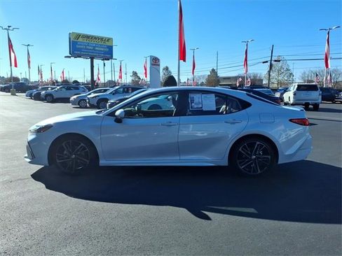 Used 2025 Toyota Camry XSE image 3