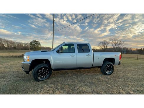 Used 2014 Chevrolet Silverado 2500 LTZ w/ LTZ Plus Package image 49