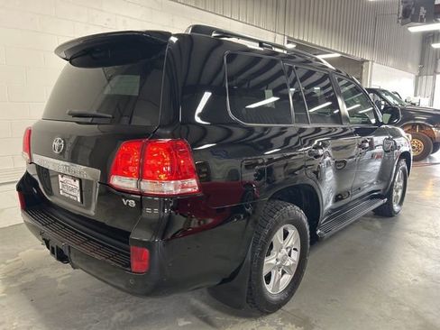 Used 2010 Toyota Land Cruiser image 9