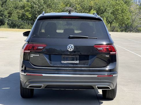 Used 2018 Volkswagen Tiguan SE FWD image 4