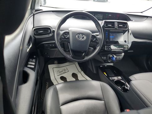 Used 2019 Toyota Prius XLE AWD/4WD image 9